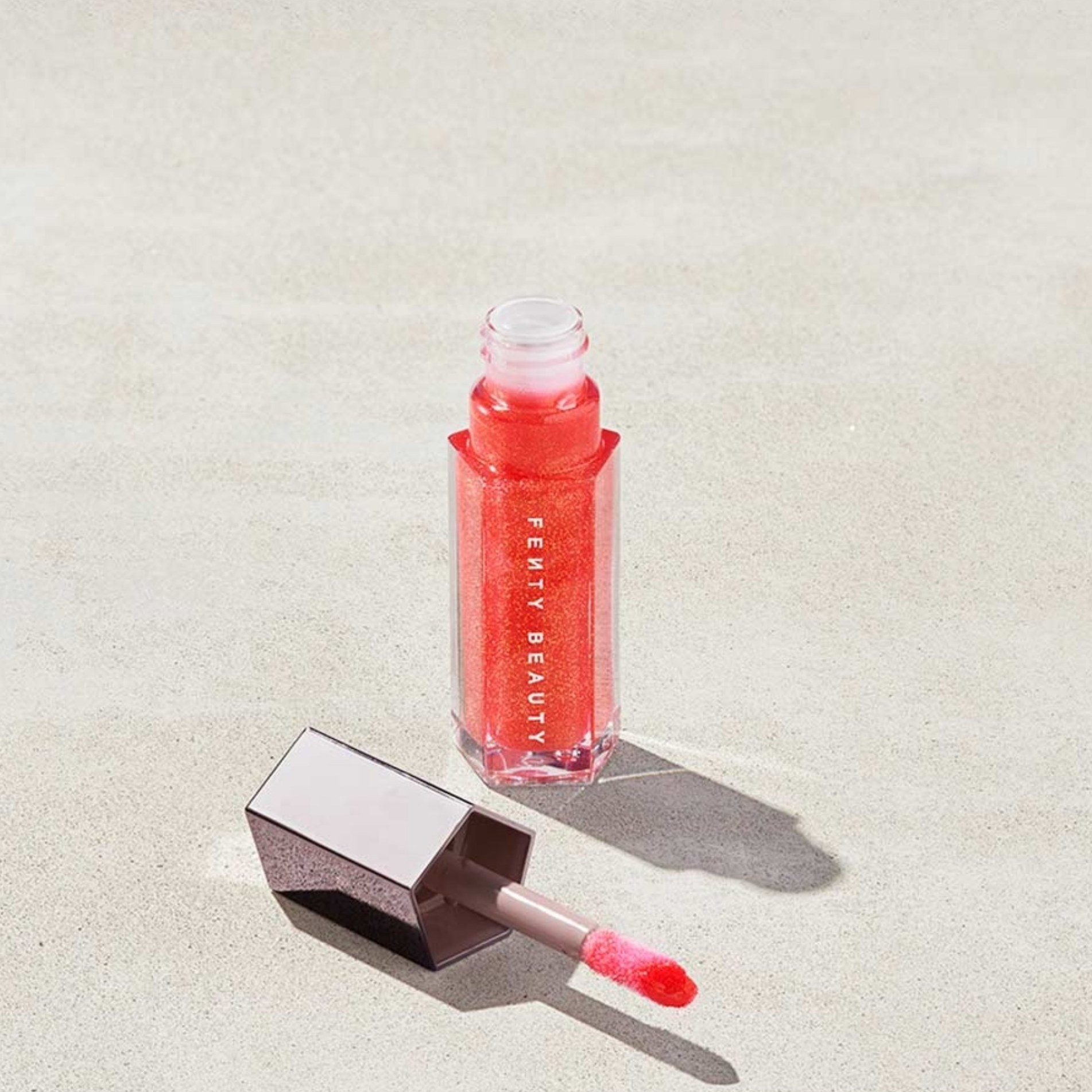 لیپ گلس فول سایز Fenty رنگ taffy tease