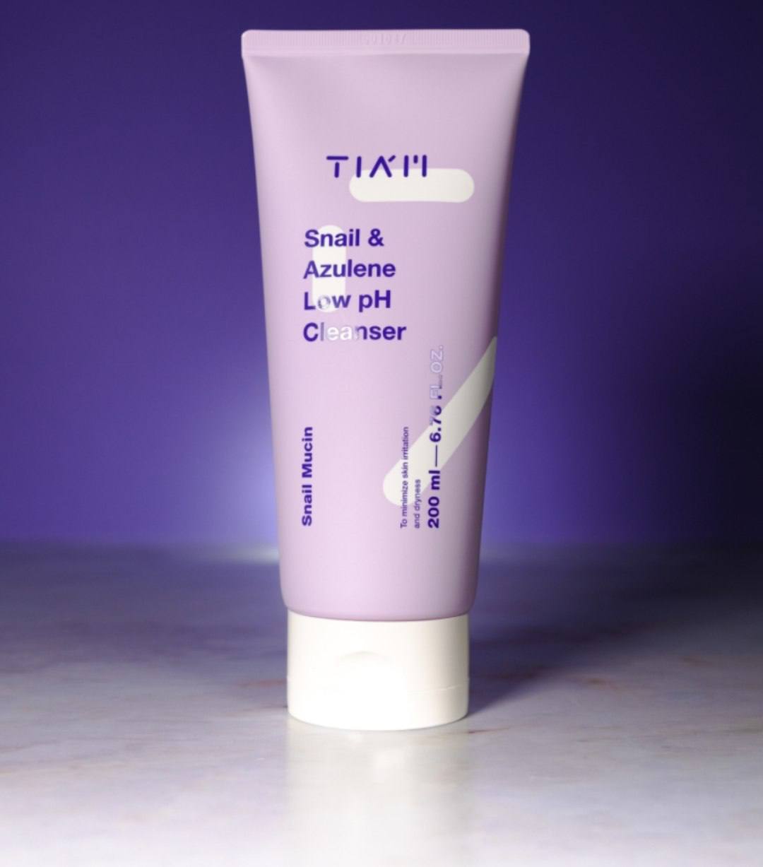 ژل شستشوی تیام با عصاره حلزون و آزینه (Tiam Snail & Azulene Low pH Cleanser)